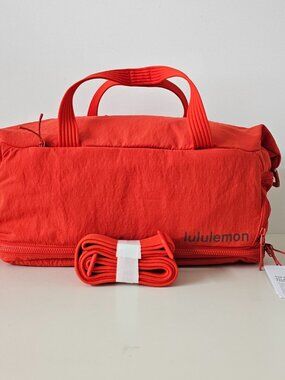 NWT LULULEMON CRYE/CACH Red Orange Detachable Strap GYM Duffle Duffel Bag OS 30L